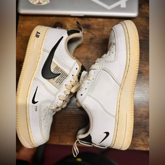 Nike Air Force 1 Shoes White/Black  LV8 Utility Overbranding size 8 main image 5